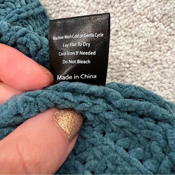 POL Amani Distressed Sweater Women’s Sz M - Picture 5 of 8